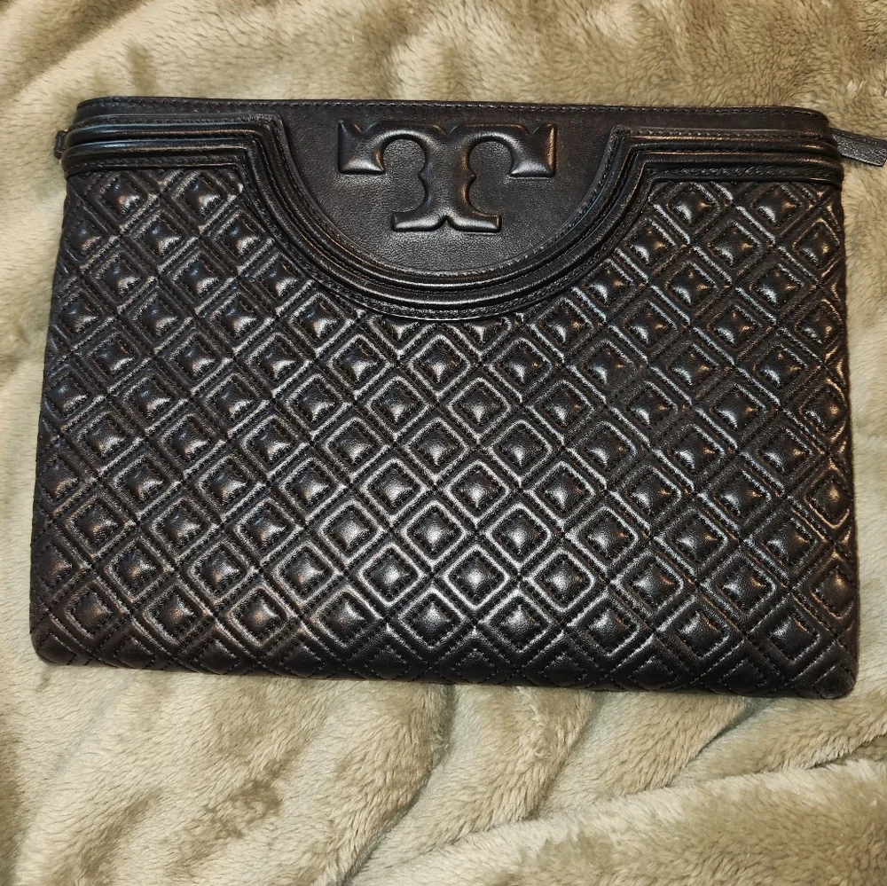 Authentic tory burch clutch - Picture 3 of 13